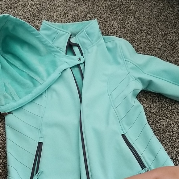 Jacket - Picture 4 of 4